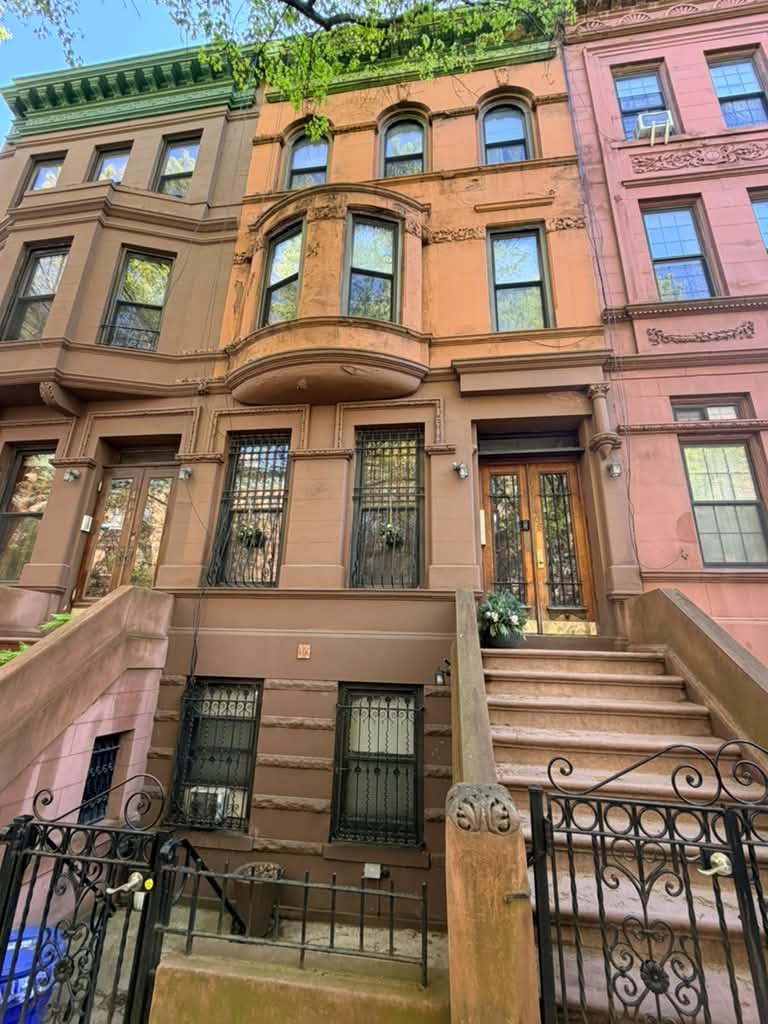 Brownstone Facade Restoration & Historic Exterior Renovation